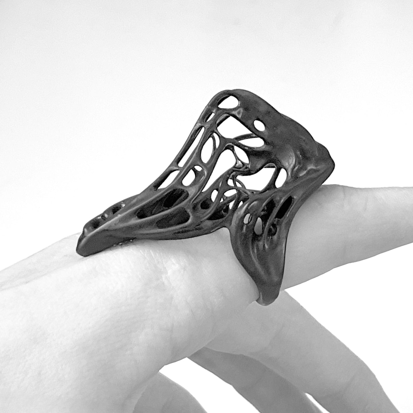 Cocoon Ring - BLACK RESIN